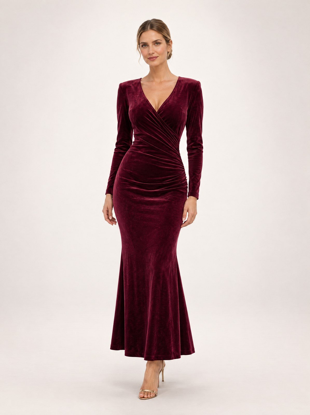 zorzana-carlena-elegancka-aksamitna-sukienka-maxi-z-01 Sukienka maxi na święta z aksamitu, z kopertowym dekoltem, Bordowy, przód